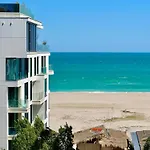 Aquamarine Summerland Apartments